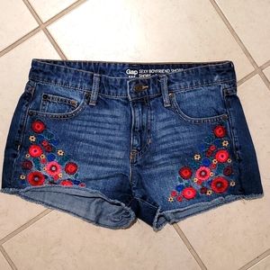 Gap sexy boyfriend shorts